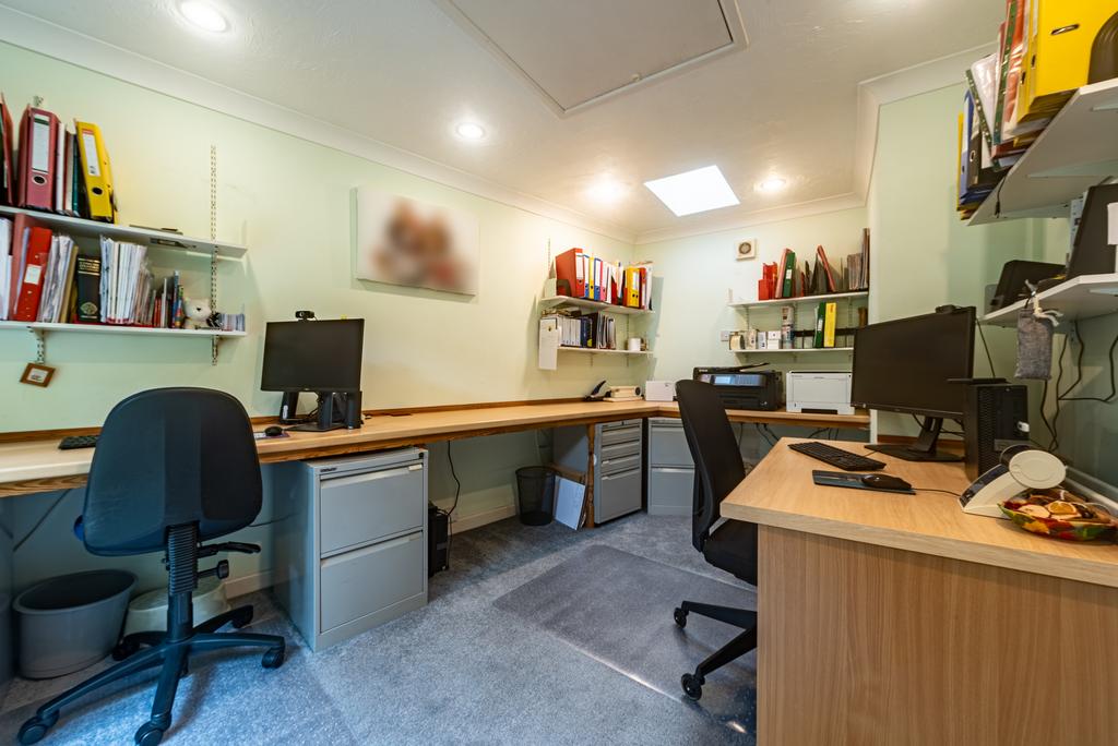 7 Ackrells Mead-27