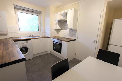 4 bedroom flat to rent, Bayham Street, London NW1