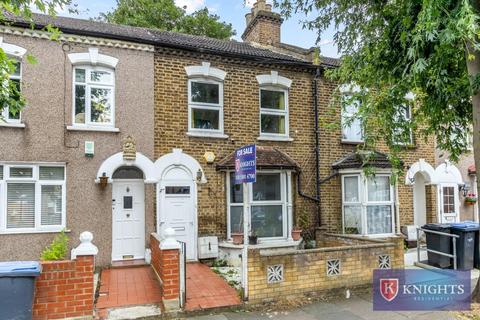 2 bedroom house for sale, Oxford Road, London, N9