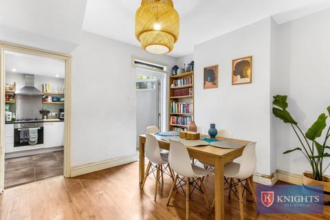 2 bedroom house for sale, Oxford Road, London, N9