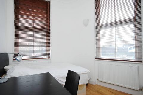 2 bedroom flat to rent, Commercial Street, Spitalfields, London, E1