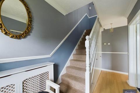 3 Swanbridge Road, Bexleyheath, DA7 5BP