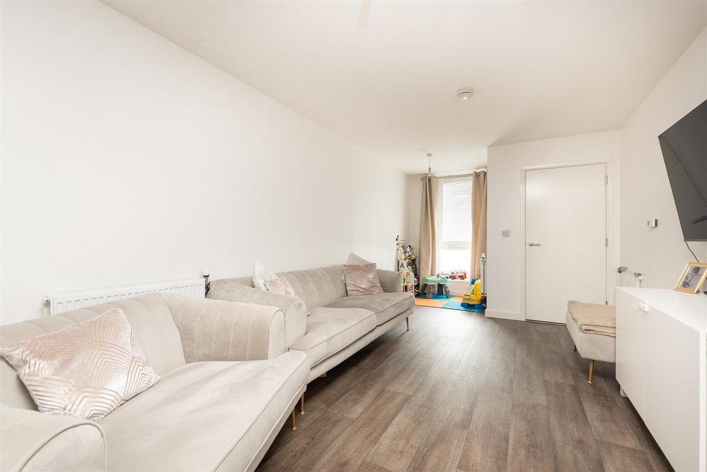 Kitchen/Lounge Area