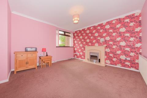 3 bedroom terraced house for sale, Glen Road, Morley, Leeds