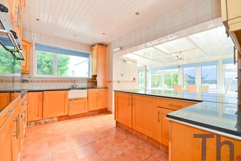 3 bedroom detached bungalow for sale, Hooke Hill, Freshwater PO40