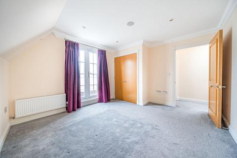 2 bedroom apartment for sale, Packhorse Road, Gerrards Cross, Buckinghamshire