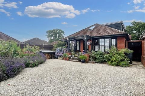 1 Arcadia Close, Southampton, SO16 5JZ