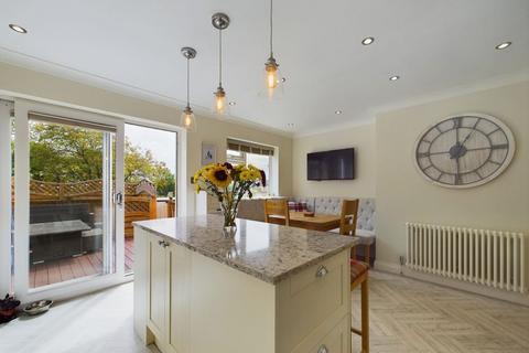 20 Rigg View, Stainsacre, Whitby, YO22 4NR