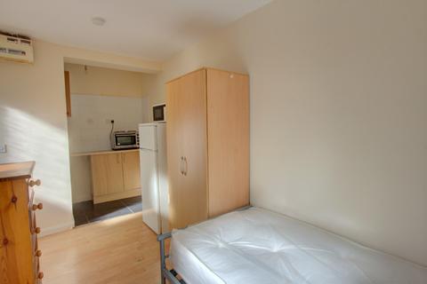 Studio to rent, Tudor Road, Leicester LE3