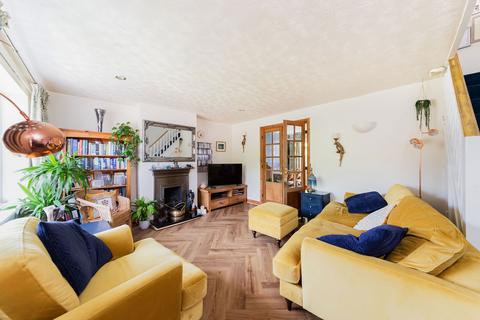 6 Baker Road, Abingdon, OX14 5LW