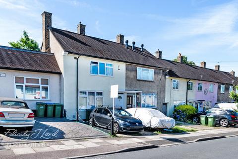 2 bedroom terraced house for sale, Holburne Road, London