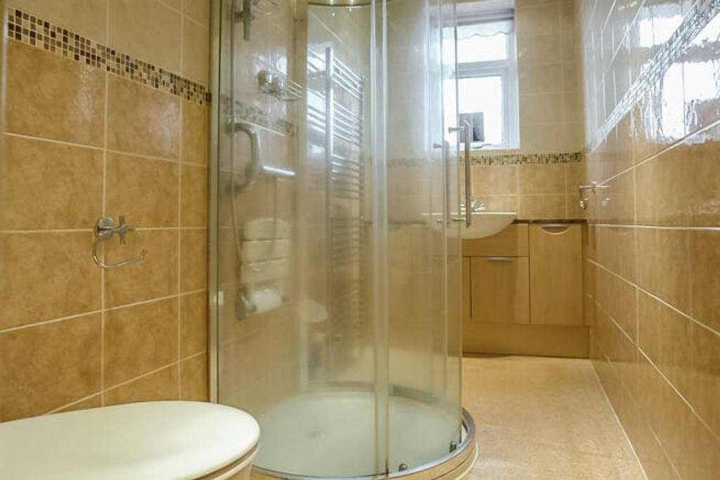 Shower Room/WC