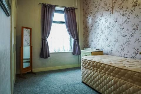 3 bedroom terraced house for sale, Abbey Hills Road, Oldham, OL4