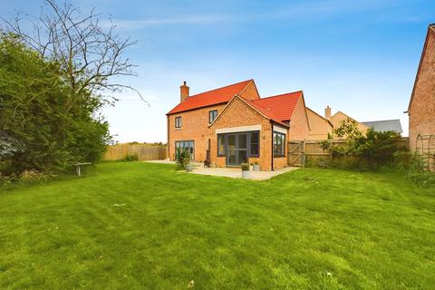 4 bedroom detached house for sale, Minuet Paddocks, Whittlesey, PE7