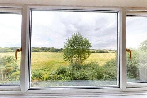 18 Finches Close, Corringham, Stanford-le-hope, SS17 9BX