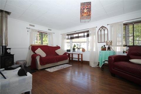 2 bedroom bungalow for sale, Riverhill Gardens, Worcester Park KT4