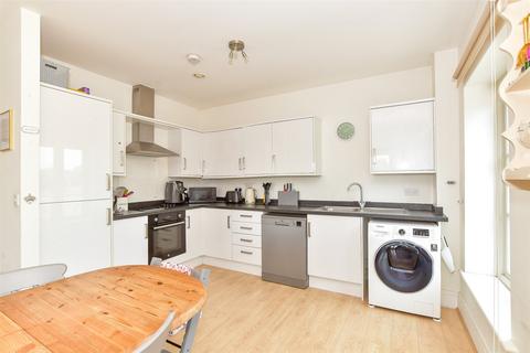 2 bedroom apartment for sale, Donegall Avenue, Chichester, West Sussex