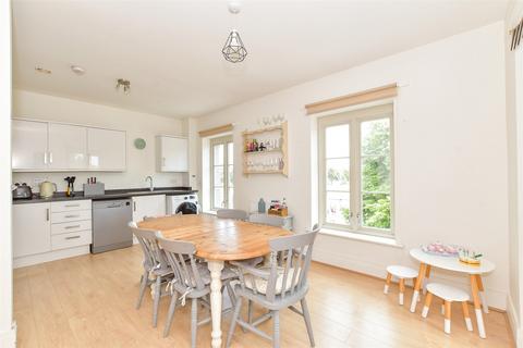 2 bedroom apartment for sale, Donegall Avenue, Chichester, West Sussex