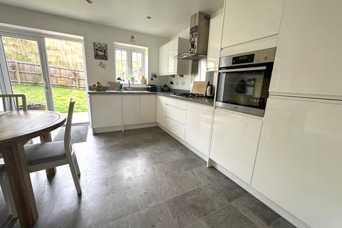 3 bedroom detached house for sale, Fern Tree Walk, Shobnall, Burton-on-Trent, DE13