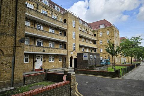 2 bedroom flat to rent, Green Bank, E1W 2QE