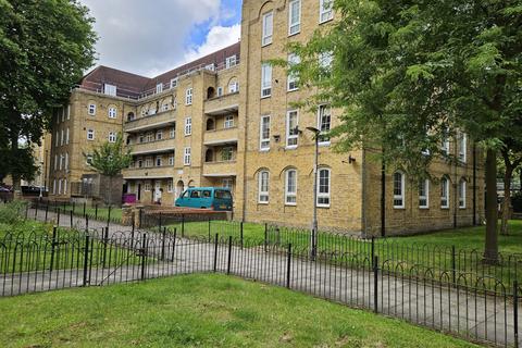 2 bedroom flat to rent, Green Bank, E1W 2QE