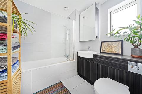 1 bedroom flat for sale, Sutherland Road, Walthamstow, London, E17
