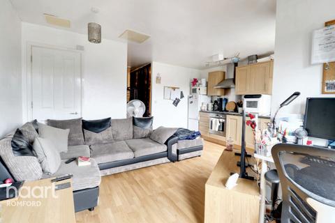 Studio for sale, Fern Court, Cottons Approach, Romford