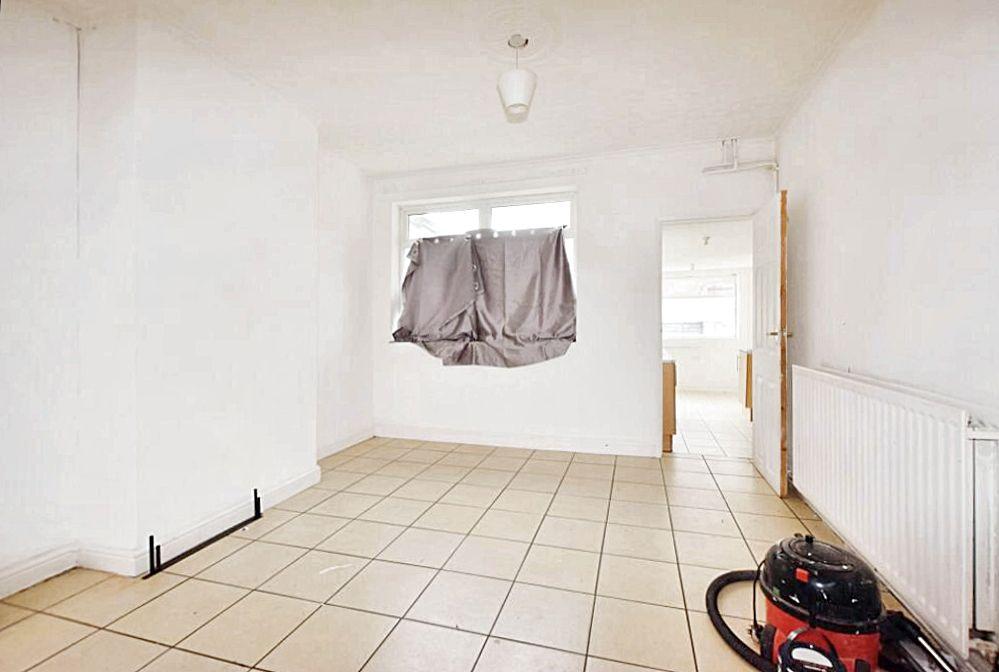 Lea Road, Gainsborough, Lincolnshire... 2 bed terraced house for sale