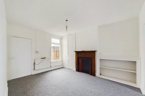 4 bedroom terraced house for sale, Bristol Road, Gloucester, Gloucestershire, GL1