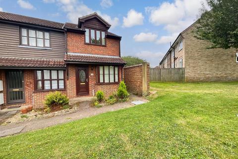 2 bedroom end of terrace house for sale, Market Place, Aylesham, Canterbury, Kent