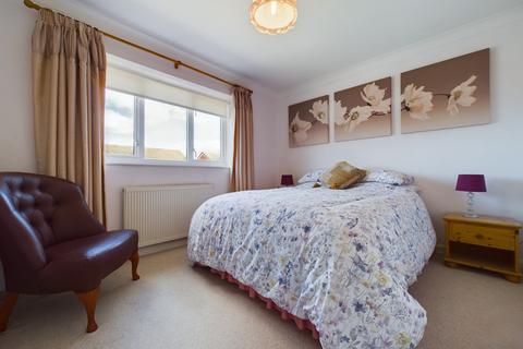 7 Gleneagles Crescent, New Holland, Barrow-upon-humber, DN19 7TL