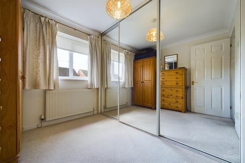 7 Gleneagles Crescent, New Holland, Barrow-upon-humber, DN19 7TL