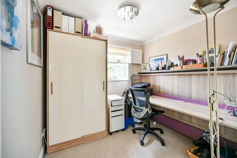 25 Stonebridge Field, Eton, Windsor, SL4 6PS
