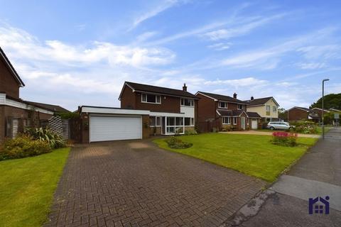 3 bedroom detached house for sale, Langdale Road, Leyland, PR25 3AS