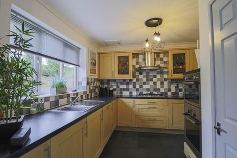 10 Goddard Drive, Weston-super-mare, BS22 7XQ