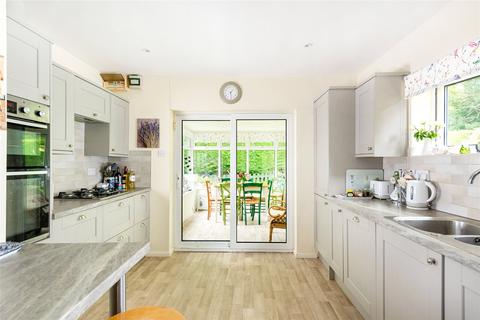 3 bedroom bungalow for sale, Station Terrace, Buckingham, Buckinghamshire, MK18