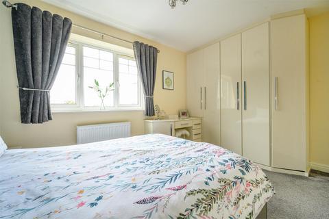24 Merlin Close, Morley, Leeds, LS27 8TS