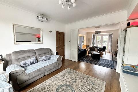 3 bedroom property for sale, Park Road, Salford M6