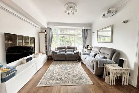 52 Park Road, Salford, M6 8JR