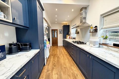 52 Park Road, Salford, M6 8JR