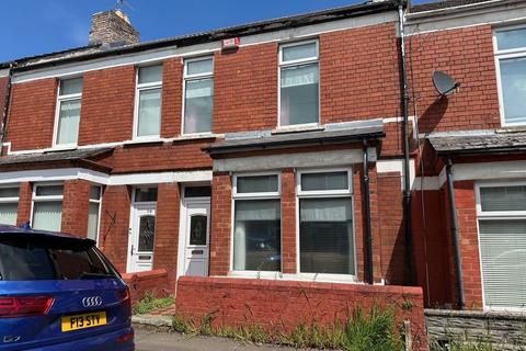 3 bedroom terraced house for sale, Castle Street, Barry, Valke Of Glamorgan, CF62