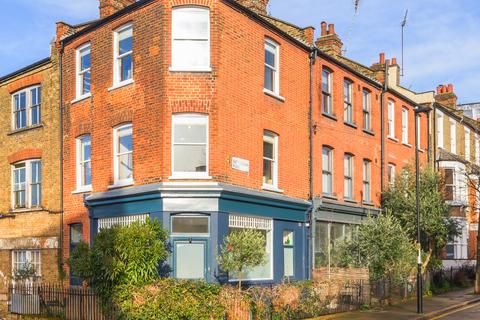 3 bedroom end of terrace house for sale, Ronalds Road, London, N5