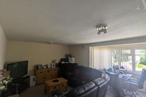 1 bedroom flat for sale, Hatchford court, Old Lode Lane, Solihull, West Midlands, B92 8NG