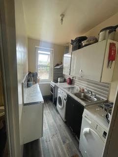 2 bedroom flat to rent, Ladypool Road, Birmingham B12