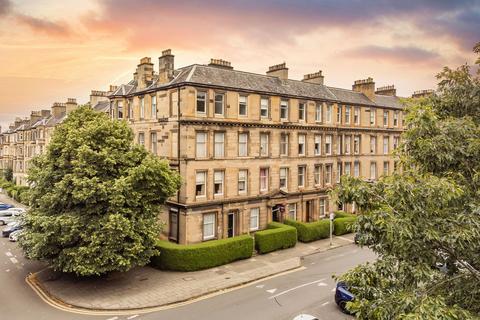 3 bedroom flat for sale, Hillside Crescent, Hillside, Edinburgh, EH7