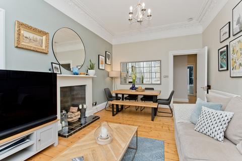 3 bedroom flat for sale, Hillside Crescent, Hillside, Edinburgh, EH7