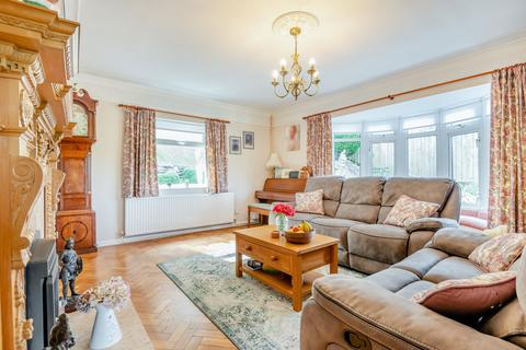 4 bedroom bungalow for sale, Hadnock Road, Monmouth