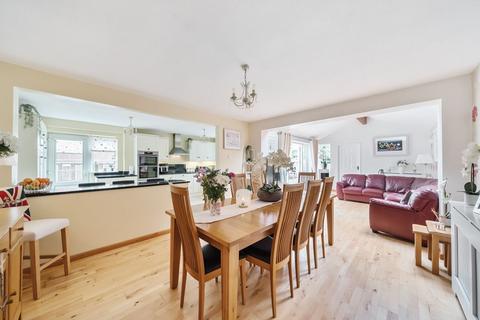 5 bedroom detached house for sale, Church Road, Bedford
