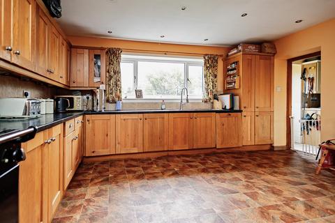 undefined, Hawthorns B&B, Mey, Thurso, Highland. KW14 8XH