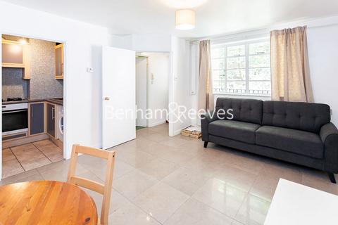 2 bedroom apartment to rent, Boswell Street, City WC1N